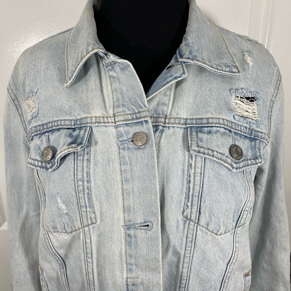 Gap Light Blue Denim Jacket Size Medium CB- - Picture 2 of 14